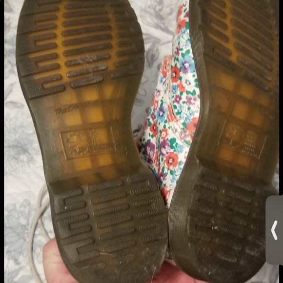 Dr. Martens boots - Picture 5 of 7